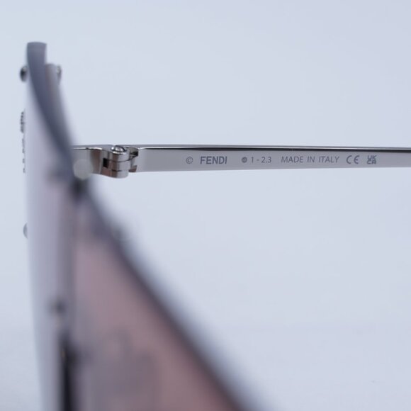 🕶️ New Fendi FE40096U 16T Sunglasses - Palladium Frame, Bordeaux Lenses - Picture 6 of 12